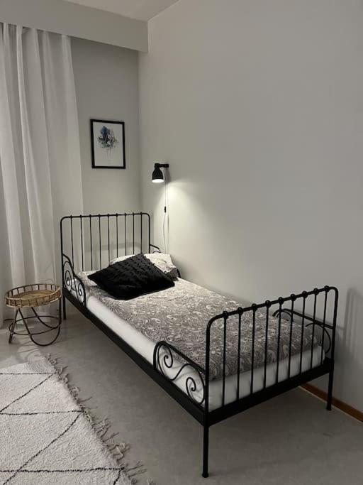 Spacious Apartment For 5 Next To The Train Station Rovaniemi Exterior photo
